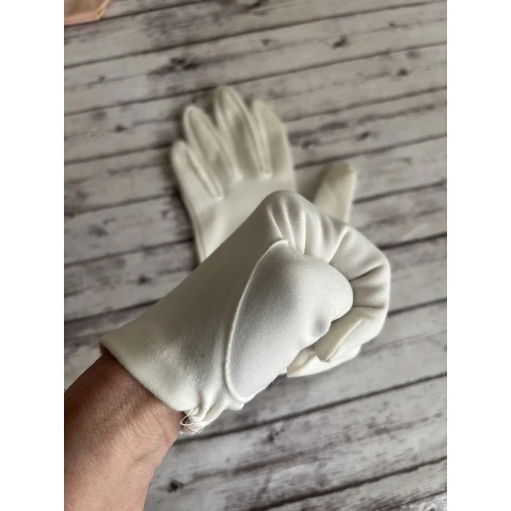 Vintage 1950s White Cotton Gloves Stretch Wedding Wrist Length 9